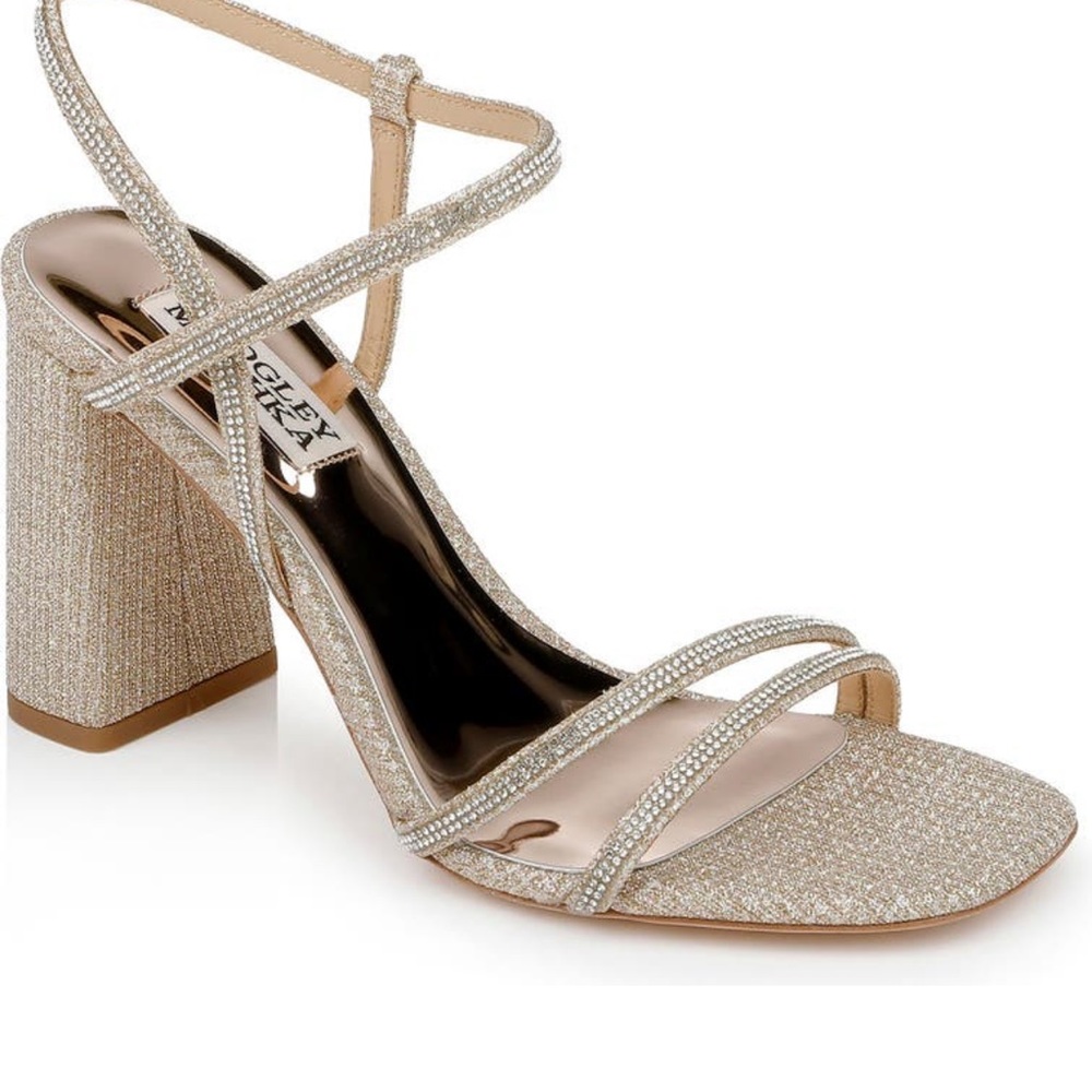 Badgley mischka Rebekah block heel pale gold size 9